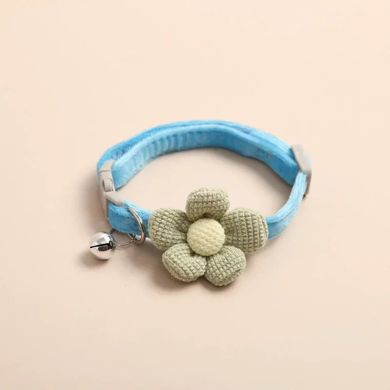 1PC Lovely Cat Collar Adjustable Cartoon Style Soft Plush Flower Collar with Bell Kitten Necklace Small Dog Pet Supplies